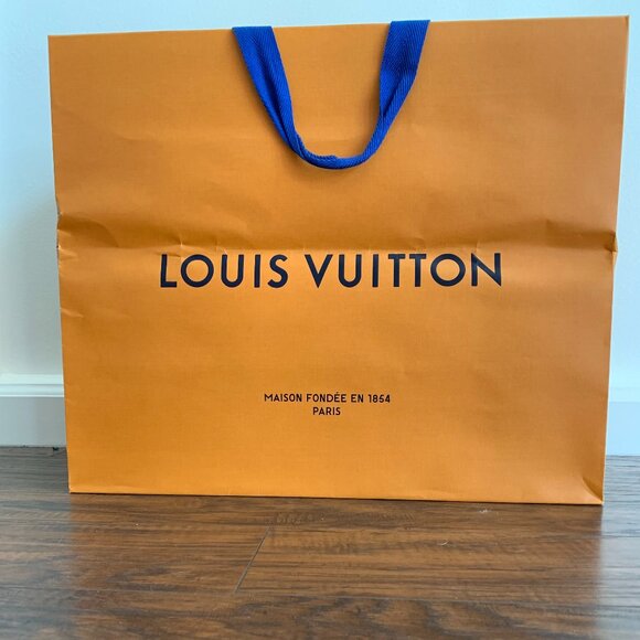 Louis Vuitton  -LV Monogram Maida - Picture 2 of 16